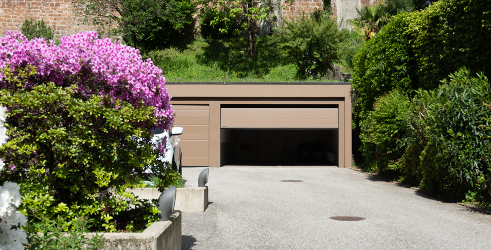 Porte garage sezionali a uso privato –  Bianchi 08