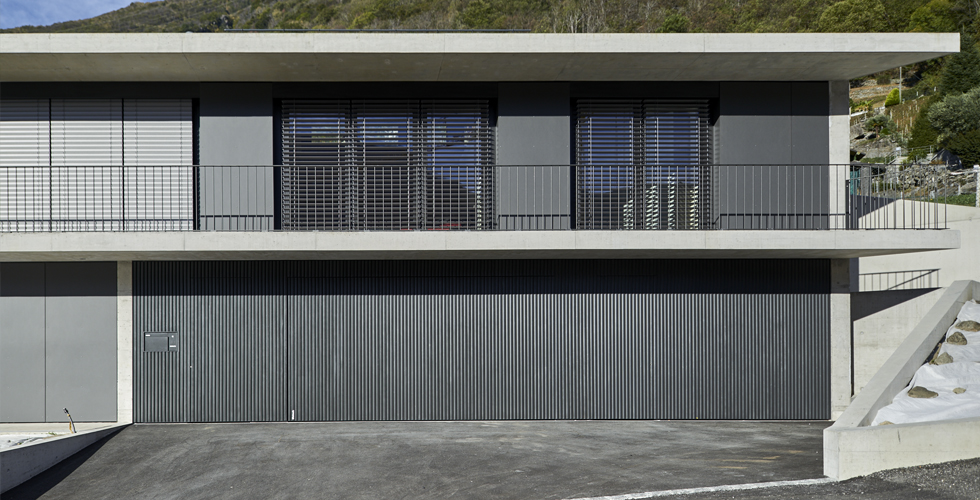 Porte garage basculanti – Guidotti 01